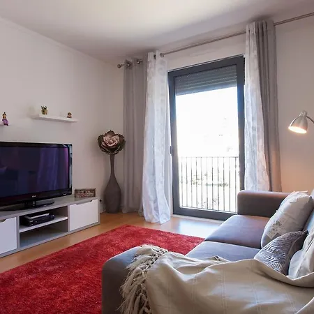 Apartment Feels Like - Castelo View At Martim Moniz Lissabon